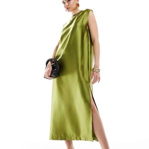 Elegant Green Sleeveless Dress